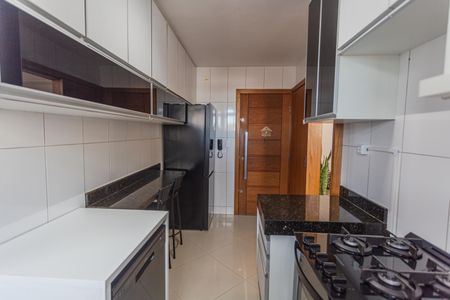 Apartamento à venda com 93m², 3 quartos e 2 vagas Apartamento à venda com 93m², 3 quartos e 2 vagasCozinha