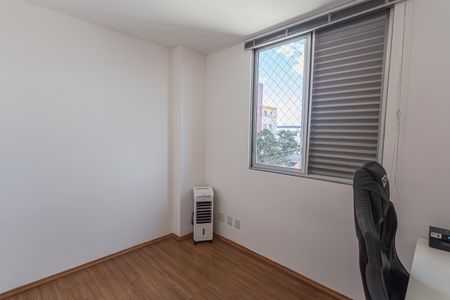 Apartamento à venda com 93m², 3 quartos e 2 vagas Apartamento à venda com 93m², 3 quartos e 2 vagasQuarto 2