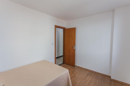 Apartamento à venda com 93m², 3 quartos e 2 vagas Apartamento à venda com 93m², 3 quartos e 2 vagasQuarto 3
