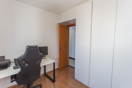 Apartamento à venda com 93m², 3 quartos e 2 vagas Apartamento à venda com 93m², 3 quartos e 2 vagasQuarto 2