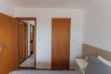 Apartamento à venda com 93m², 3 quartos e 2 vagas Apartamento à venda com 93m², 3 quartos e 2 vagasCloset da Suíte