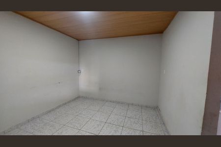 Sala de casa para alugar com 2 quartos, 90m² em Vila Marines, Nova Iguaçu