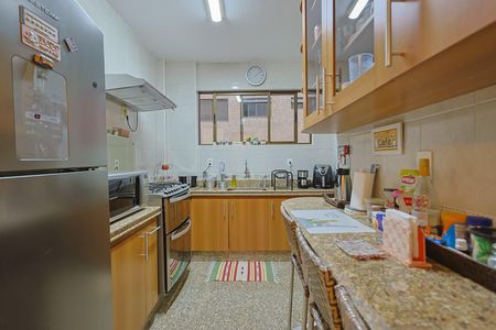 Apartamento à venda com 4 quartos, 138m² em União, Belo Horizonte