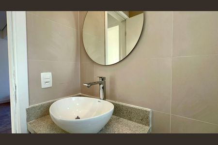 Apartamento para alugar com 60m², 2 quartos e 1 vaga Apartamento para alugar com 60m², 2 quartos e 1 vagaBanheiro