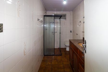 Casa à venda com 204m², 4 quartos e 2 vagas Casa à venda com 204m², 4 quartos e 2 vagasBanheiro 1