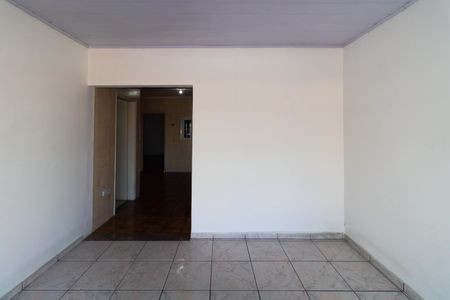 Casa à venda com 204m², 4 quartos e 2 vagas Casa à venda com 204m², 4 quartos e 2 vagasSala