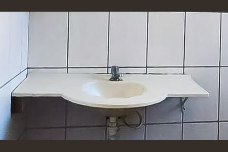 Casa à venda com 204m², 4 quartos e 2 vagas Casa à venda com 204m², 4 quartos e 2 vagasBanheiro 3
