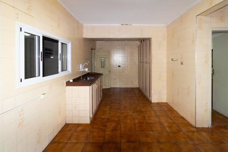 Casa à venda com 204m², 4 quartos e 2 vagas Casa à venda com 204m², 4 quartos e 2 vagasCozinha