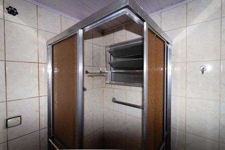 Casa à venda com 204m², 4 quartos e 2 vagas Casa à venda com 204m², 4 quartos e 2 vagasBanheiro 2