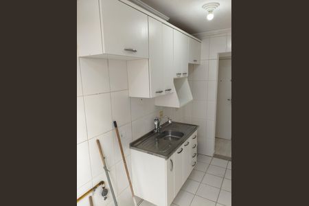 Cozinha de apartamento à venda com 2 quartos, 43m² em Jardim Santa Teresinha, São Paulo