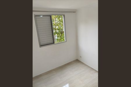 Quarto de apartamento à venda com 2 quartos, 43m² em Jardim Santa Teresinha, São Paulo