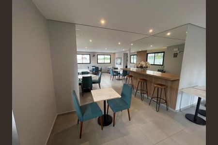 Apartamento para alugar com 42m², 2 quartos e 1 vaga Apartamento para alugar com 42m², 2 quartos e 1 vagaSalão de Festas
