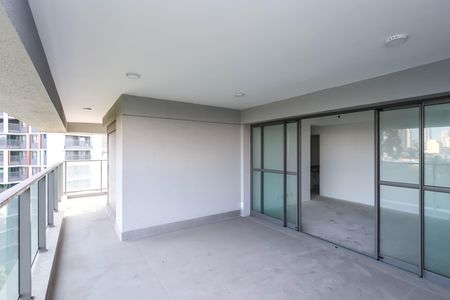 Apartamento à venda com 136m², 3 quartos e 2 vagasVaranda