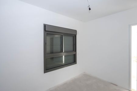 Apartamento à venda com 136m², 3 quartos e 2 vagasSuíte 2