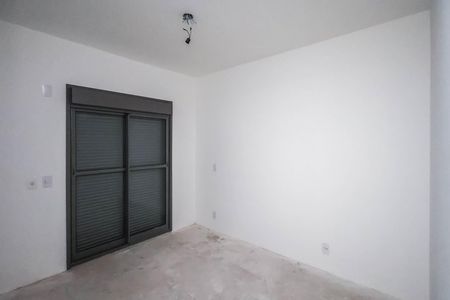 Apartamento à venda com 136m², 3 quartos e 2 vagasSuíte 1