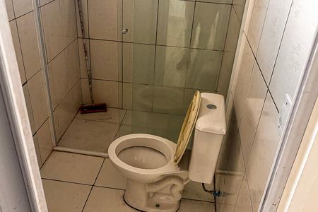 Casa à venda com 300m², 3 quartos e 2 vagas Casa à venda com 300m², 3 quartos e 2 vagasBanheiro