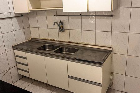 Cozinha de casa à venda com 3 quartos, 300m² em Jardim Maria Rosa, Taboão da Serra
