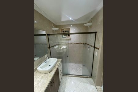 Casa à venda com 150m², 3 quartos e 4 vagasBanheiro
