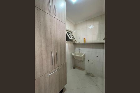 Casa à venda com 150m², 3 quartos e 4 vagasBanheiro