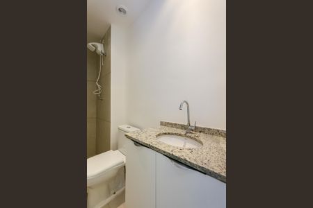 Banheiro de apartamento para alugar com 2 quartos, 37m² em Vila Andrade, São Paulo