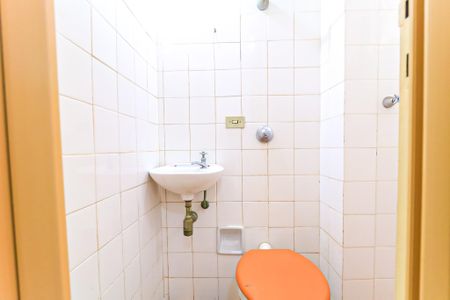 Apartamento à venda com 70m², 2 quartos e 1 vaga Apartamento à venda com 70m², 2 quartos e 1 vagaBanheiro de serviço