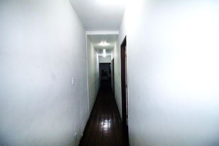 Sala - Corredor de casa à venda com 3 quartos, 250m² em Olaria, Rio de Janeiro