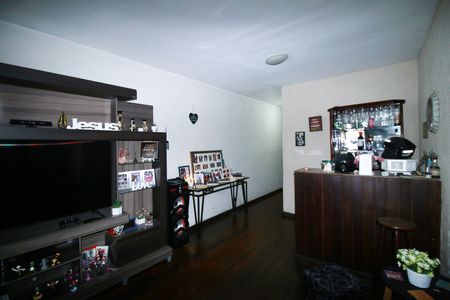 Casa para alugar com 250m², 3 quartos e 1 vagaSala