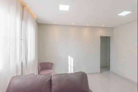 Apartamento para alugar com 66m², 2 quartos e 1 vagaSala