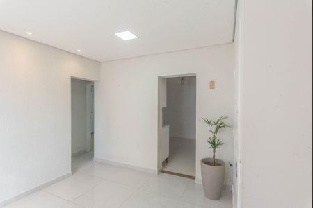 Apartamento para alugar com 66m², 2 quartos e 1 vagaSala