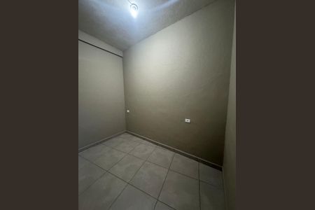 Casa à venda com 42m², 1 quarto e sem vaga Casa à venda com 42m², 1 quarto e sem vagaQuarto