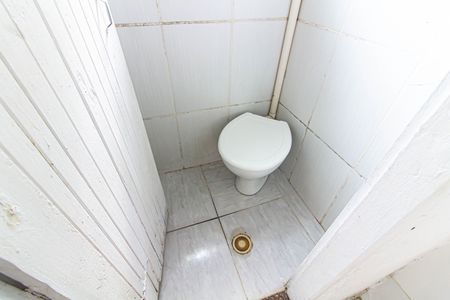 Banheiro de casa para alugar com 1 quarto, 40m² em Alto da Lapa, São Paulo