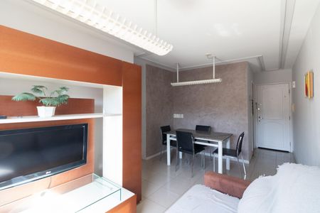 Sala de apartamento à venda com 3 quartos, 55m² em Vila Butantã, São Paulo