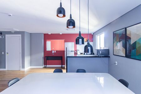 Apartamento para alugar com 28m², 2 quartos e sem vagaÁrea comum - Salão de festas