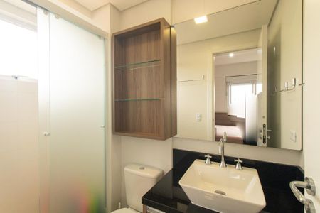 Apartamento à venda com 74m², 3 quartos e 2 vagas Apartamento à venda com 74m², 3 quartos e 2 vagasBanheiro da Suite