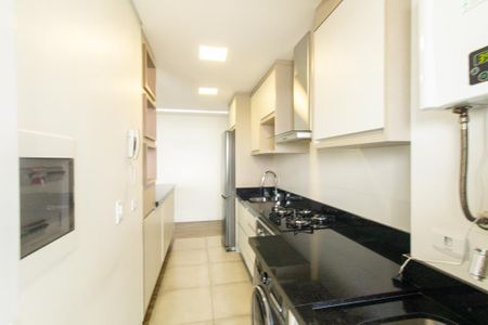 Apartamento à venda com 74m², 3 quartos e 2 vagas Apartamento à venda com 74m², 3 quartos e 2 vagasCozinha e Área de Serviço