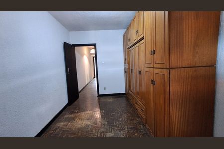 Casa à venda com 156m², 4 quartos e 3 vagas Casa à venda com 156m², 4 quartos e 3 vagasQuarto 3
