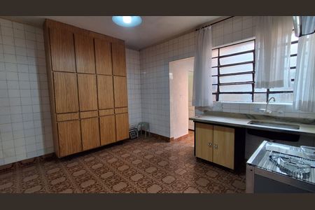 Casa à venda com 156m², 4 quartos e 3 vagas Casa à venda com 156m², 4 quartos e 3 vagasCozinha