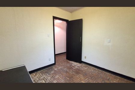 Casa à venda com 156m², 4 quartos e 3 vagas Casa à venda com 156m², 4 quartos e 3 vagasQuarto 2