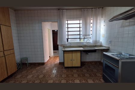 Casa à venda com 156m², 4 quartos e 3 vagas Casa à venda com 156m², 4 quartos e 3 vagasCozinha