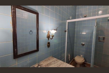 Casa à venda com 156m², 4 quartos e 3 vagas Casa à venda com 156m², 4 quartos e 3 vagasBanheiro Social