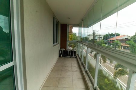 Apartamento para alugar com 260m², 3 quartos e 2 vagas Apartamento para alugar com 260m², 3 quartos e 2 vagasVaranda da Suíte 3