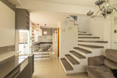 Casa de condomínio para alugar com 60m², 3 quartos e 1 vaga Casa de condomínio para alugar com 60m², 3 quartos e 1 vagaSala