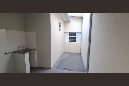 Casa para alugar com 152m², 3 quartos e 1 vaga Casa para alugar com 152m², 3 quartos e 1 vagaLavanderia