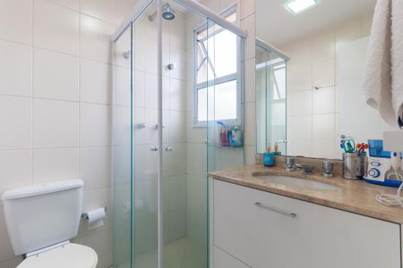 Apartamento à venda com 56m², 2 quartos e 1 vaga Apartamento à venda com 56m², 2 quartos e 1 vagaBanheiro da Suíte