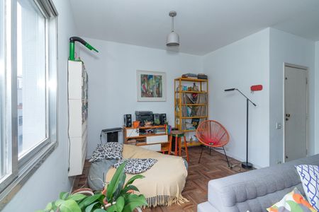Apartamento à venda com 131m², 3 quartos e 1 vaga Apartamento à venda com 131m², 3 quartos e 1 vagaSala