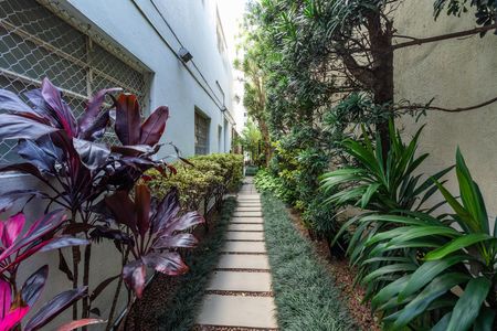 Apartamento à venda com 131m², 3 quartos e 1 vaga Apartamento à venda com 131m², 3 quartos e 1 vagaÁrea Comum