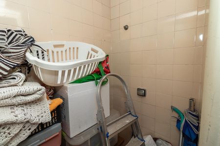 Apartamento à venda com 131m², 3 quartos e 1 vaga Apartamento à venda com 131m², 3 quartos e 1 vagaBanheiro de Serviço