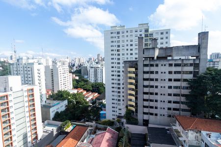 Apartamento à venda com 131m², 3 quartos e 1 vaga Apartamento à venda com 131m², 3 quartos e 1 vagaVista da Janela do Quarto 1