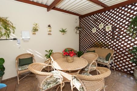 Apartamento à venda com 131m², 3 quartos e 1 vaga Apartamento à venda com 131m², 3 quartos e 1 vagaÁrea Comum