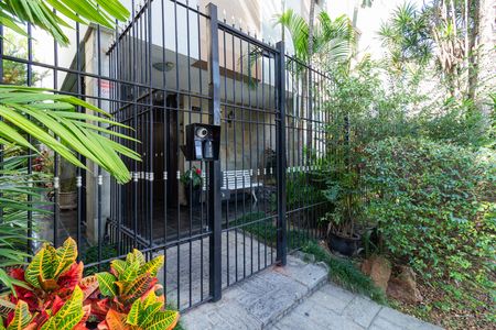 Apartamento à venda com 131m², 3 quartos e 1 vaga Apartamento à venda com 131m², 3 quartos e 1 vagaFachada